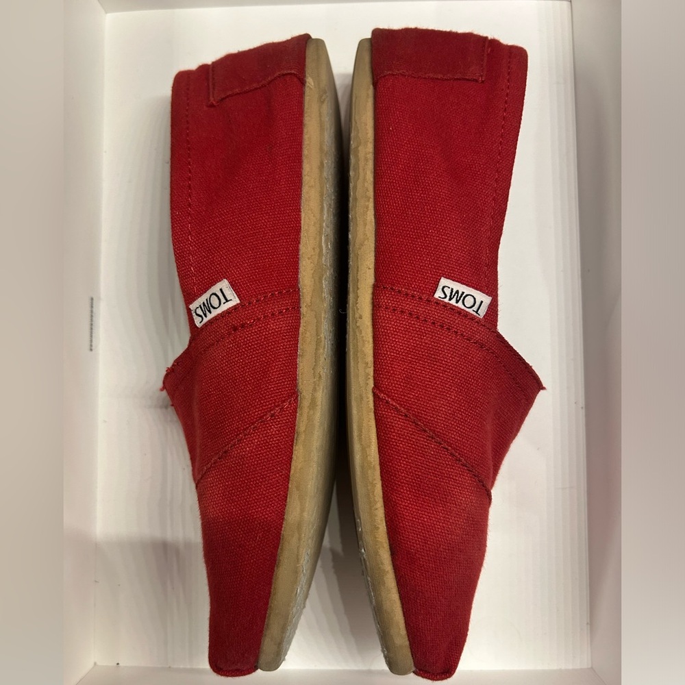 Tom’s Classic Red